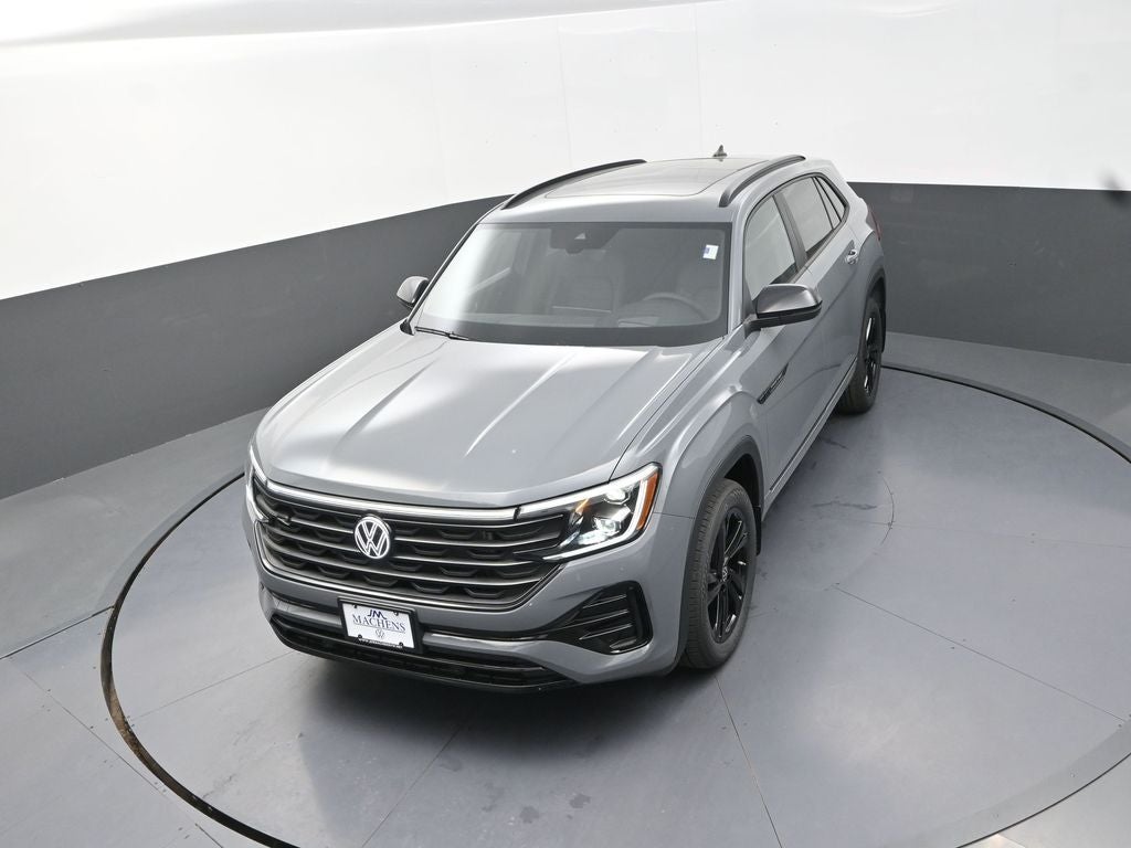 2026 Volkswagen Atlas Cross Sport 2.0T SEL R-Line Black