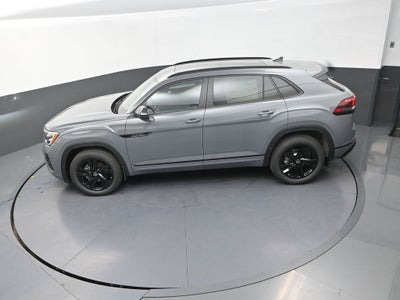 2026 Volkswagen Atlas Cross Sport 2.0T SEL R-Line Black