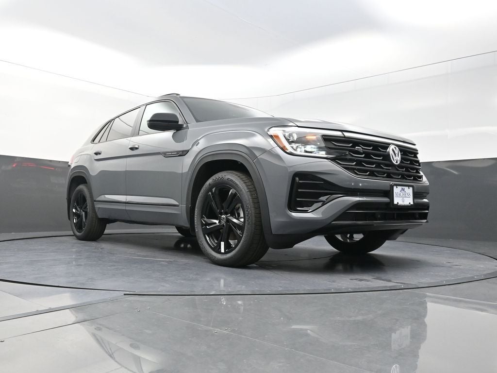 2026 Volkswagen Atlas Cross Sport 2.0T SEL R-Line Black
