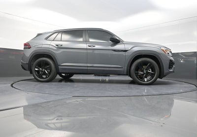 2026 Volkswagen Atlas Cross Sport 2.0T SEL R-Line Black