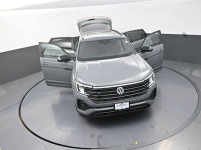 2026 Volkswagen Atlas Cross Sport 2.0T SEL R-Line Black