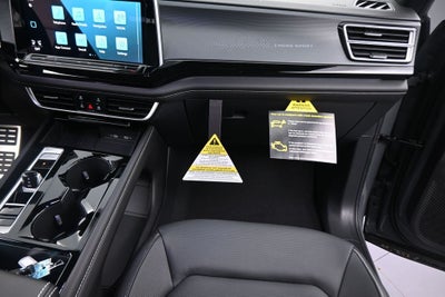 2026 Volkswagen Atlas Cross Sport 2.0T SEL R-Line Black