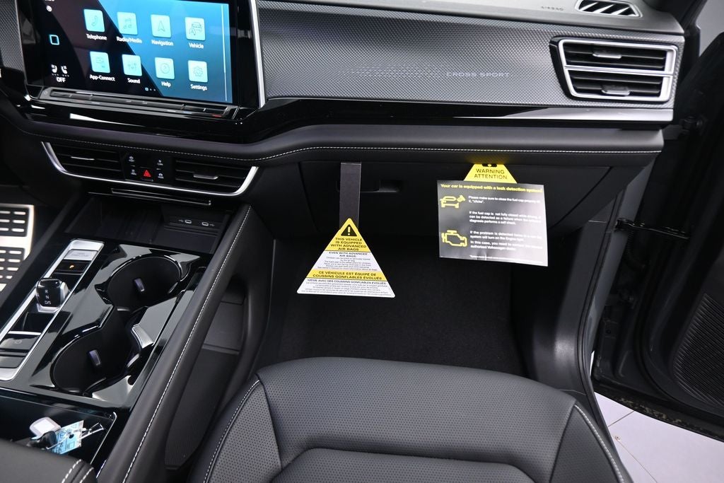 2026 Volkswagen Atlas Cross Sport 2.0T SEL R-Line Black