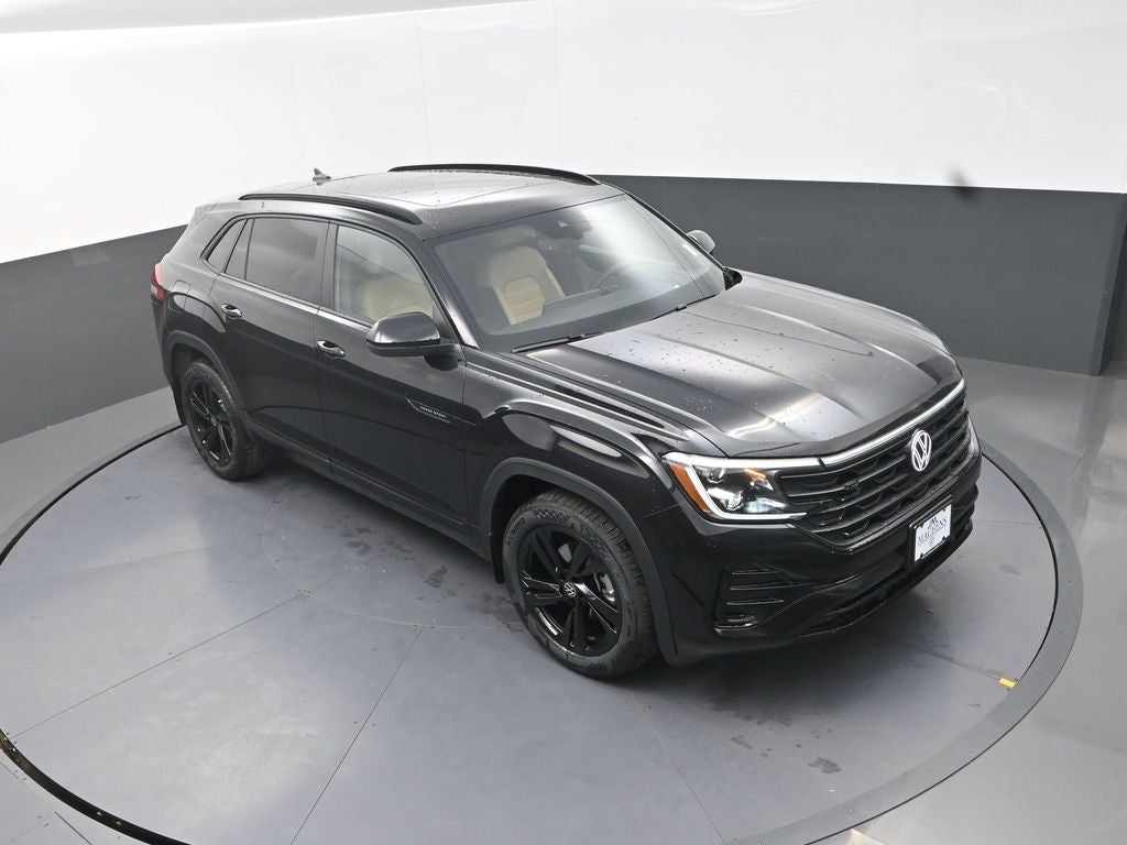 2026 Volkswagen Atlas Cross Sport 2.0T SEL R-Line Black