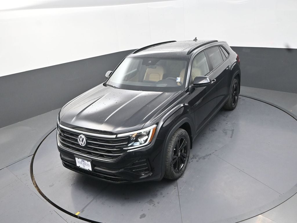 2026 Volkswagen Atlas Cross Sport 2.0T SEL R-Line Black