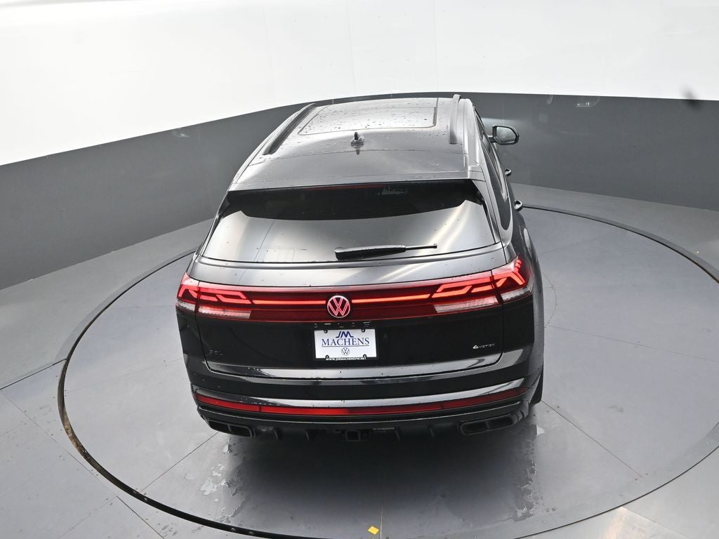 2026 Volkswagen Atlas Cross Sport 2.0T SEL R-Line Black