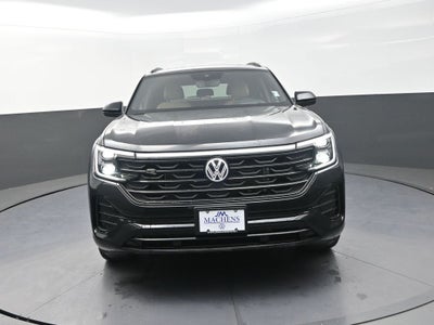 2026 Volkswagen Atlas Cross Sport 2.0T SEL R-Line Black