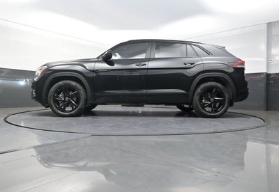 2026 Volkswagen Atlas Cross Sport 2.0T SEL R-Line Black