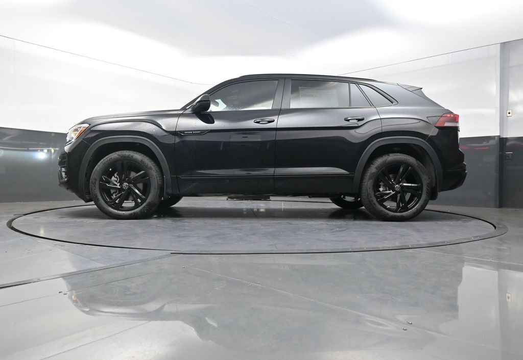 2026 Volkswagen Atlas Cross Sport 2.0T SEL R-Line Black