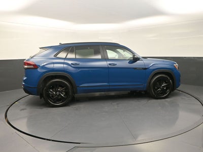 2026 Volkswagen Atlas Cross Sport 2.0T SEL R-Line Black