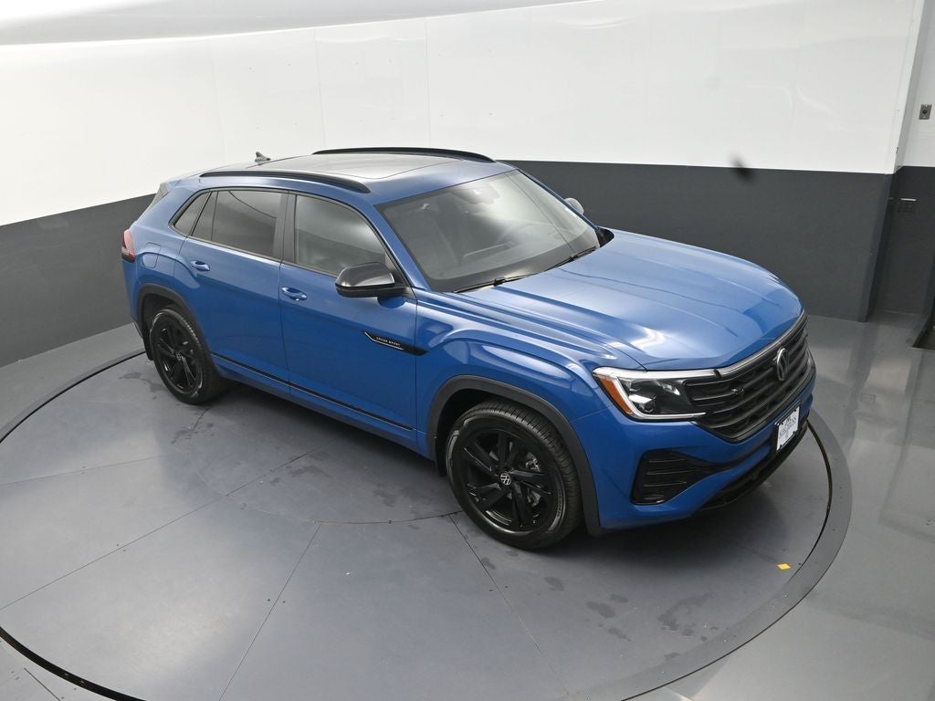 2026 Volkswagen Atlas Cross Sport 2.0T SEL R-Line Black
