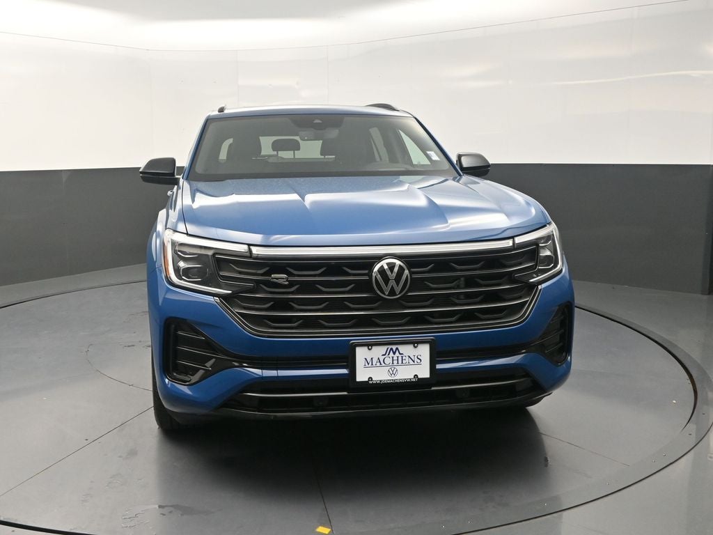 2026 Volkswagen Atlas Cross Sport 2.0T SEL R-Line Black