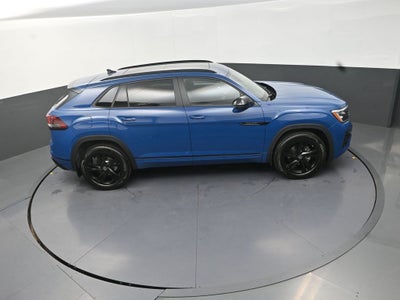 2026 Volkswagen Atlas Cross Sport 2.0T SEL R-Line Black