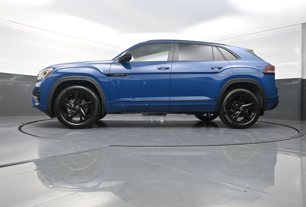 2026 Volkswagen Atlas Cross Sport 2.0T SEL R-Line Black