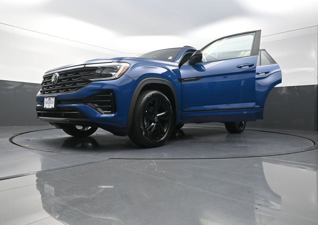 2026 Volkswagen Atlas Cross Sport 2.0T SEL R-Line Black