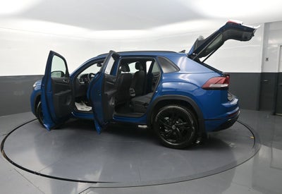 2026 Volkswagen Atlas Cross Sport 2.0T SEL R-Line Black