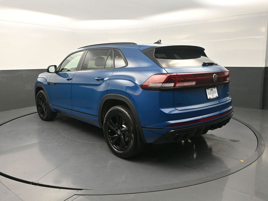 2026 Volkswagen Atlas Cross Sport 2.0T SEL R-Line Black