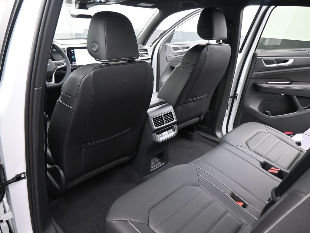 2026 Volkswagen Atlas Cross Sport 2.0T SEL R-Line Black