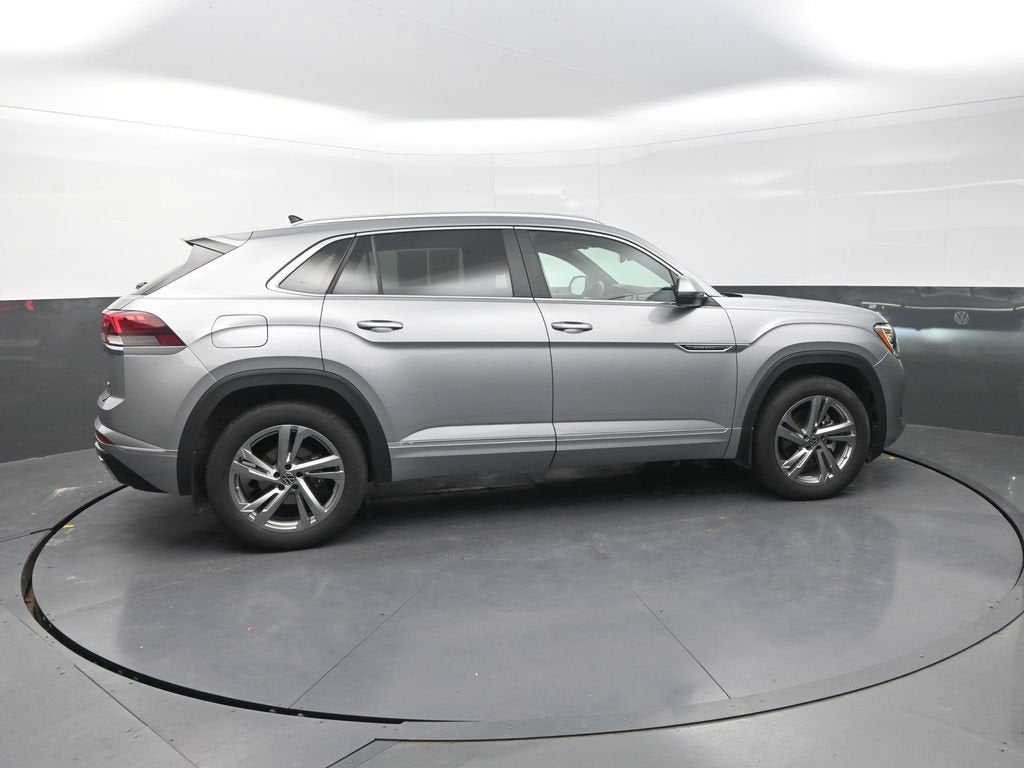 2024 Volkswagen Atlas Cross Sport 2.0T SEL R-Line