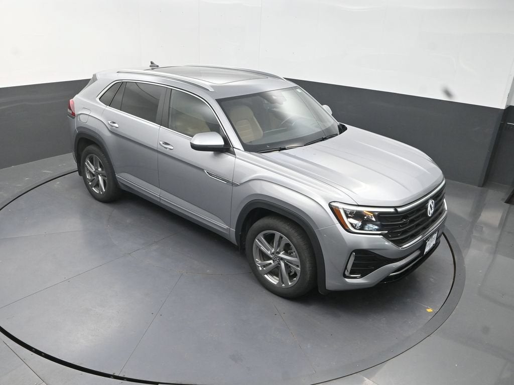 2024 Volkswagen Atlas Cross Sport 2.0T SEL R-Line