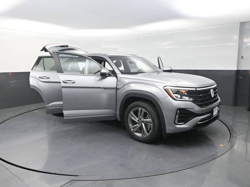 2024 Volkswagen Atlas Cross Sport 2.0T SEL R-Line