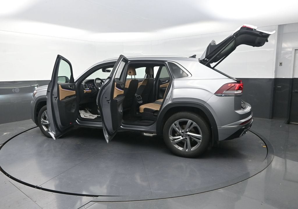2024 Volkswagen Atlas Cross Sport 2.0T SEL R-Line