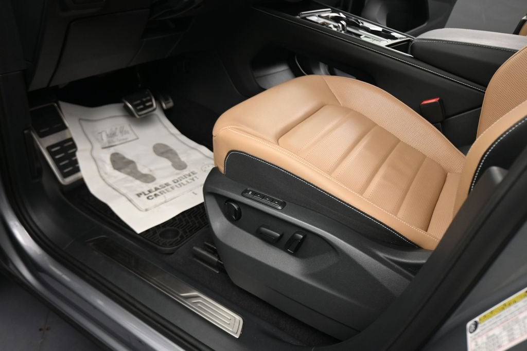 2024 Volkswagen Atlas Cross Sport 2.0T SEL R-Line