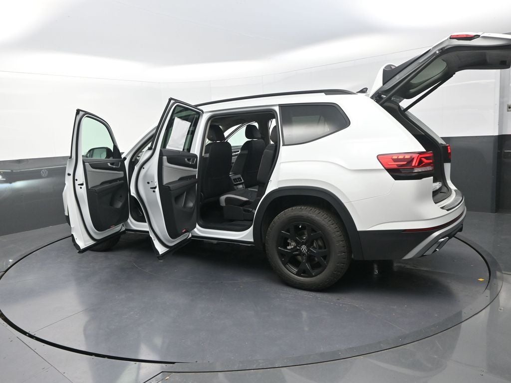 2026 Volkswagen Atlas 2.0T Peak Edition