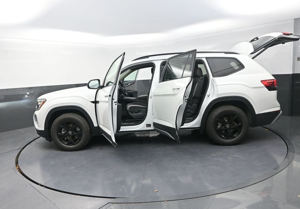 2026 Volkswagen Atlas 2.0T Peak Edition