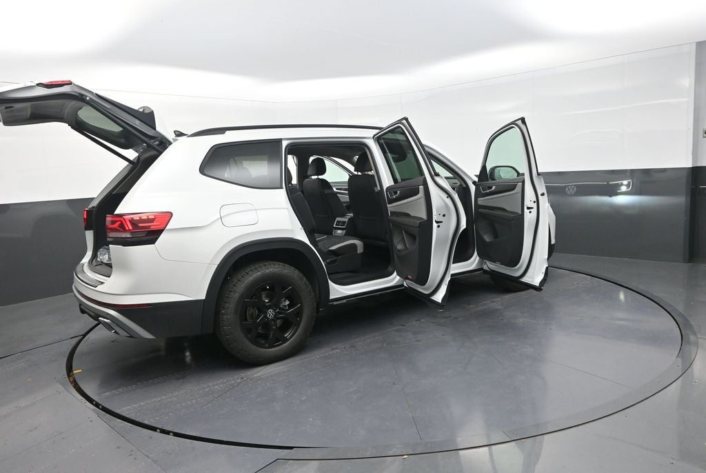 2026 Volkswagen Atlas 2.0T Peak Edition