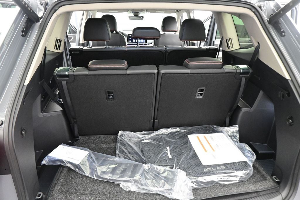 2026 Volkswagen Atlas 2.0T Peak Edition