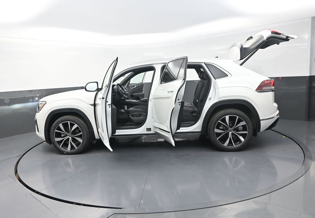 2026 Volkswagen Atlas Cross Sport 2.0T SEL Premium R-Line