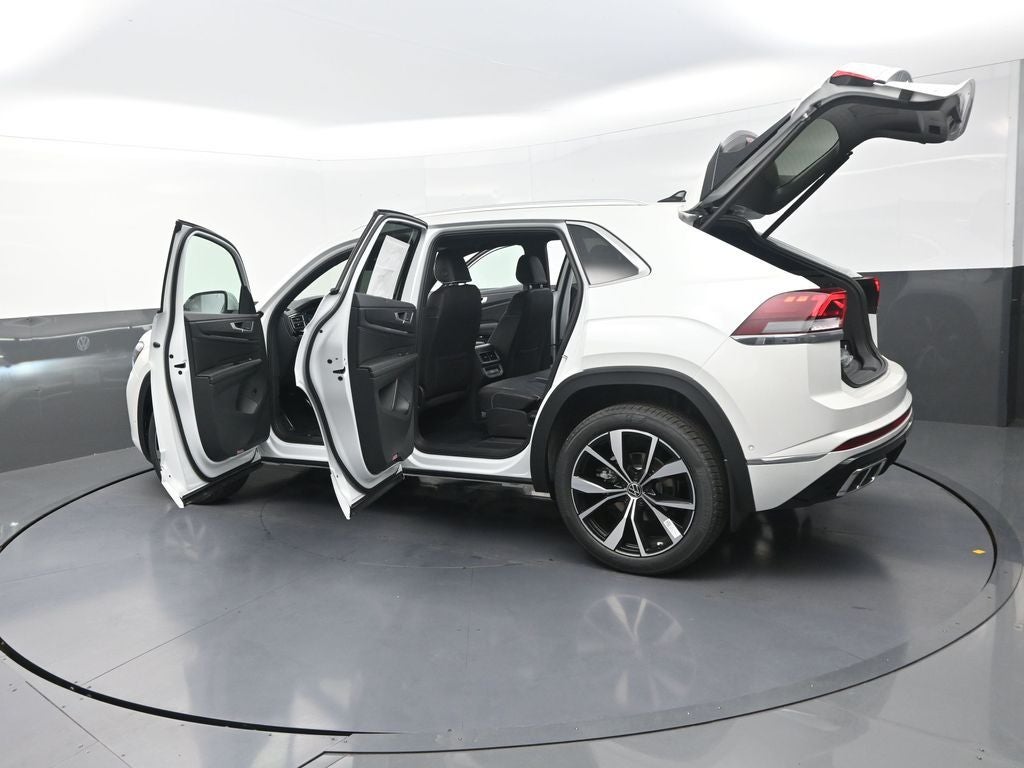 2026 Volkswagen Atlas Cross Sport 2.0T SEL Premium R-Line