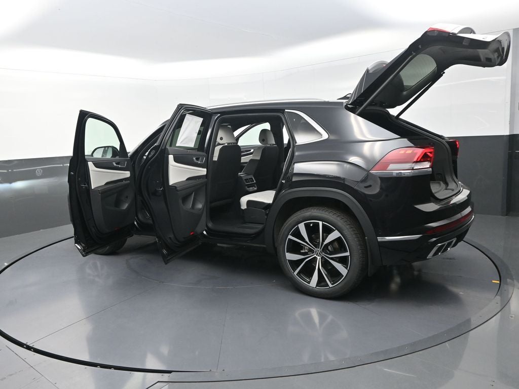 2026 Volkswagen Atlas Cross Sport 2.0T SEL Premium R-Line
