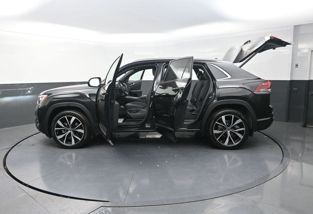 2026 Volkswagen Atlas Cross Sport 2.0T SEL Premium R-Line