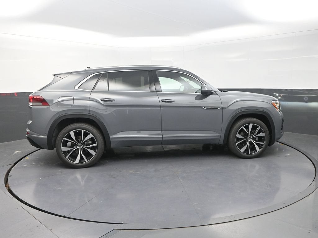 2026 Volkswagen Atlas Cross Sport SEL Premium R-Line