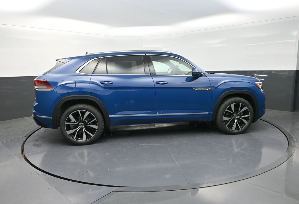 2025 Volkswagen Atlas Cross Sport 2.0T SEL Premium R-Line