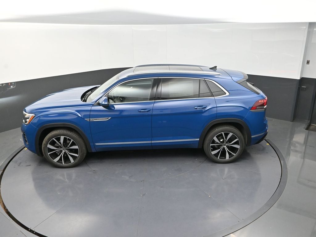 2025 Volkswagen Atlas Cross Sport 2.0T SEL Premium R-Line