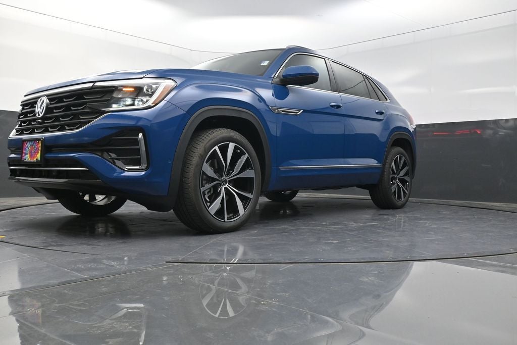 2025 Volkswagen Atlas Cross Sport 2.0T SEL Premium R-Line