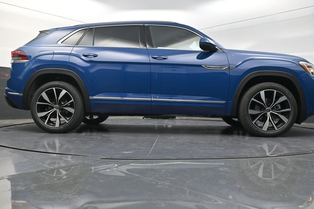 2025 Volkswagen Atlas Cross Sport 2.0T SEL Premium R-Line
