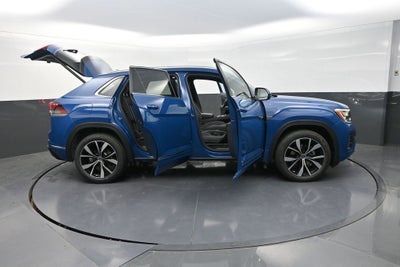 2025 Volkswagen Atlas Cross Sport 2.0T SEL Premium R-Line