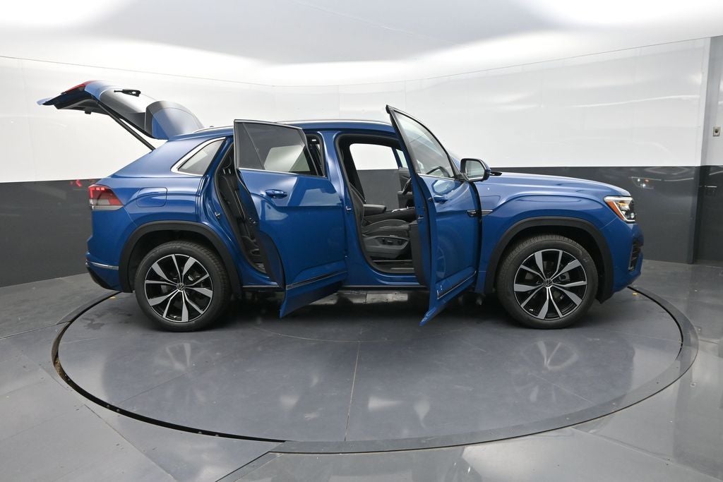 2025 Volkswagen Atlas Cross Sport 2.0T SEL Premium R-Line
