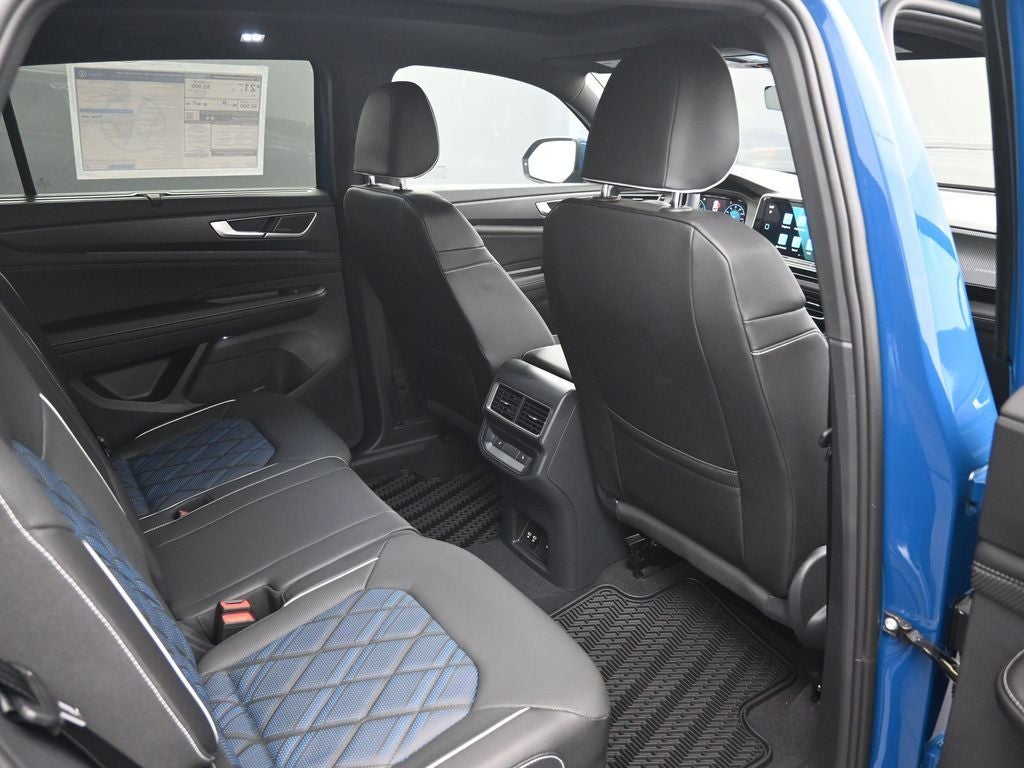 2025 Volkswagen Atlas Cross Sport 2.0T SEL Premium R-Line