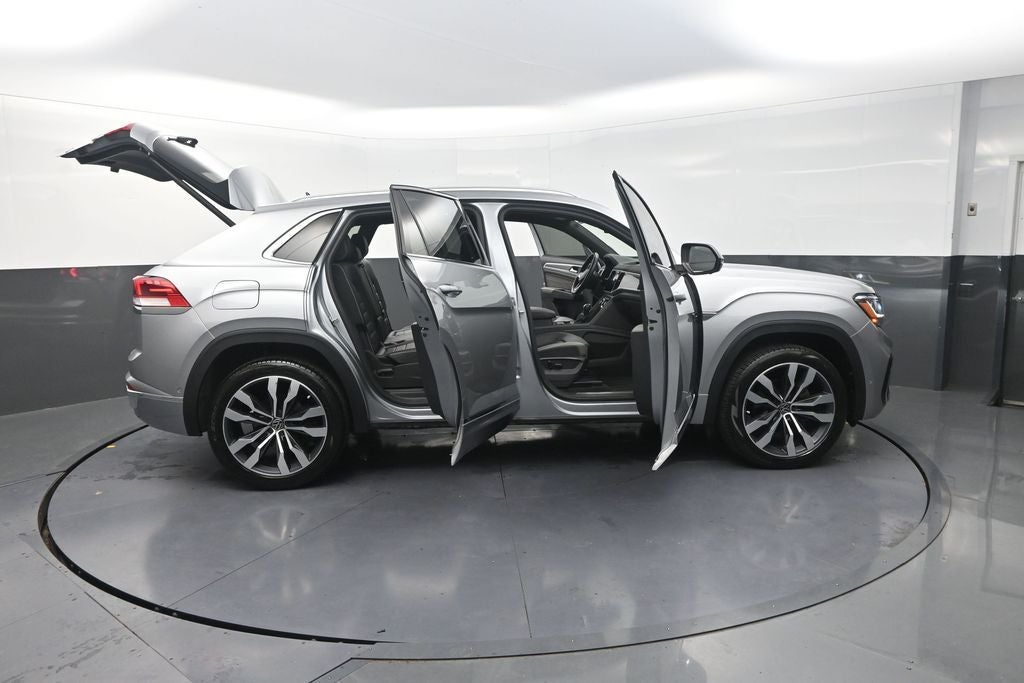 2023 Volkswagen Atlas Cross Sport 3.6L V6 SEL Premium R-Line