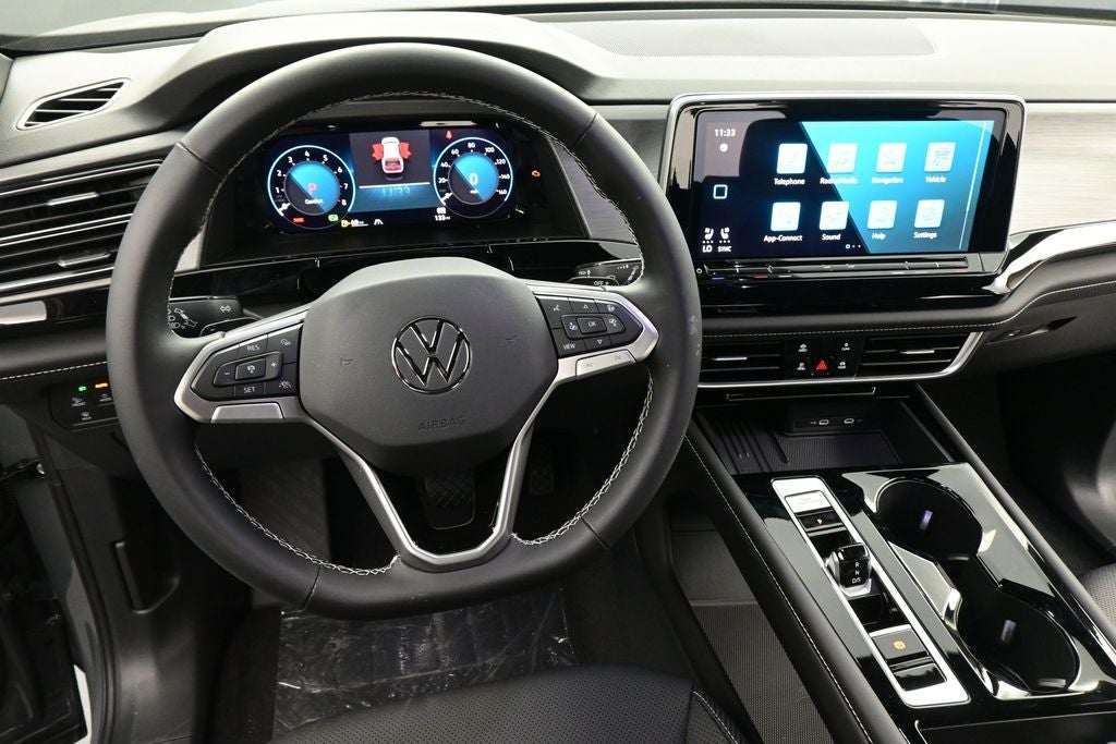 2026 Volkswagen Atlas Cross Sport 2.0T SE w/Technology