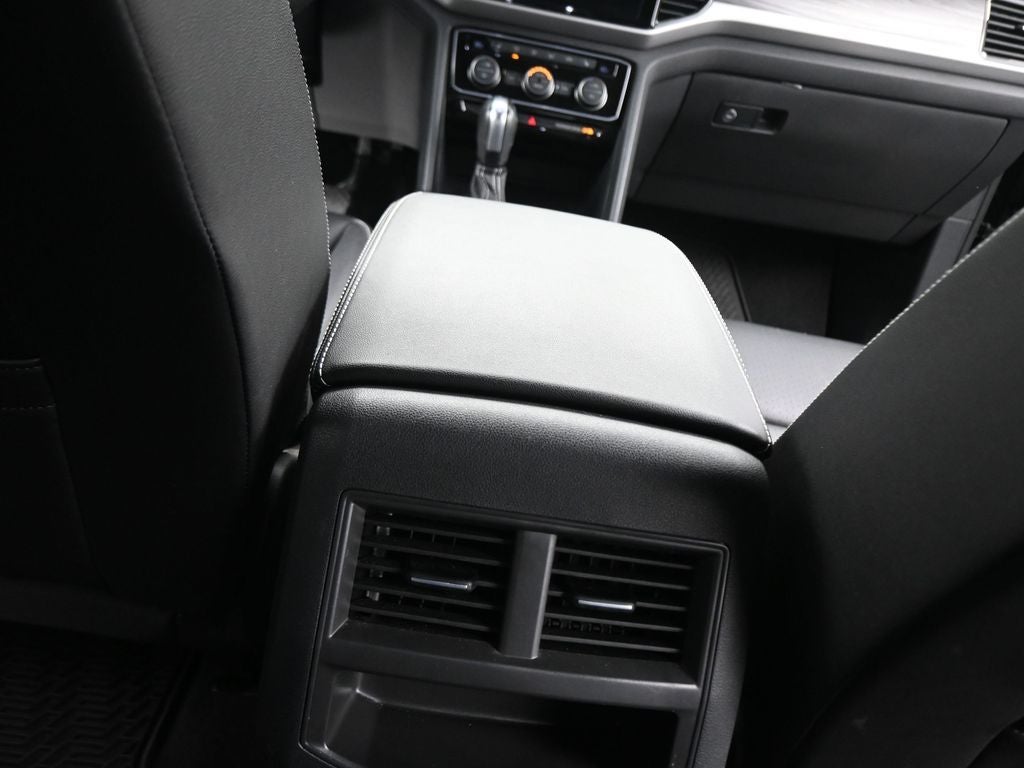 2023 Volkswagen Atlas Cross Sport 2.0T SE w/Technology