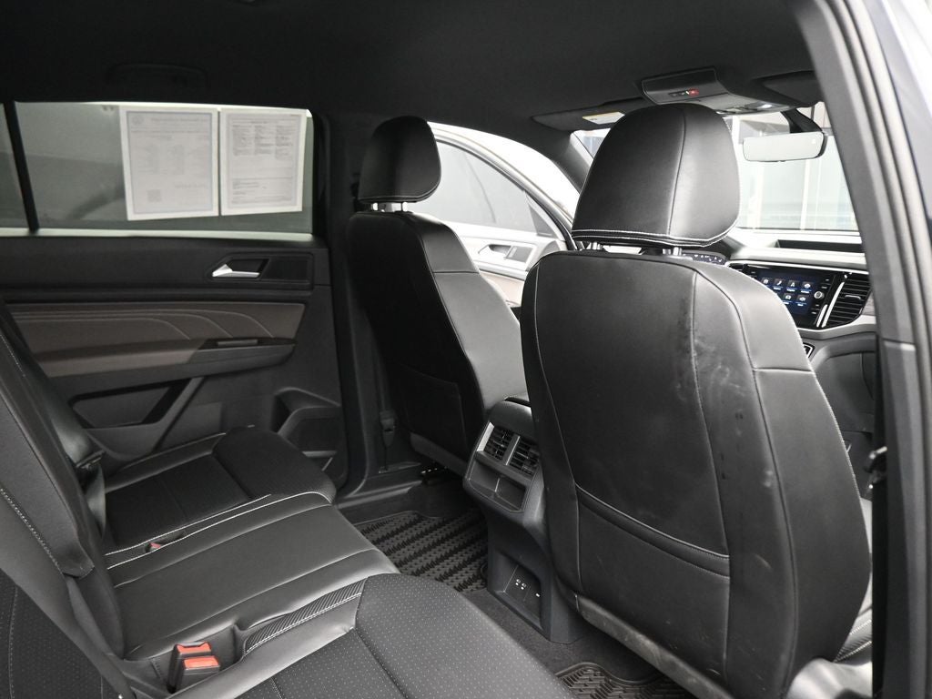 2023 Volkswagen Atlas Cross Sport 2.0T SE w/Technology