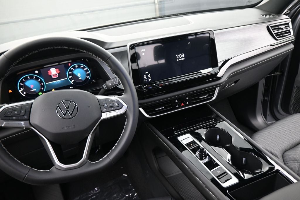 2026 Volkswagen Atlas Cross Sport 2.0T SE w/Technology