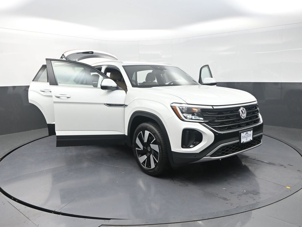 2026 Volkswagen Atlas Cross Sport 2.0T SE w/Technology