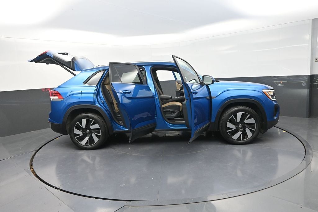 2024 Volkswagen Atlas Cross Sport 2.0T SE w/Technology
